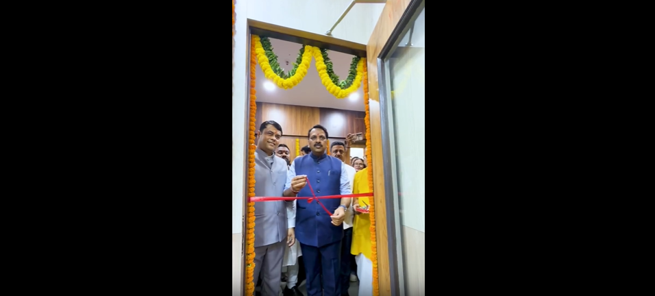मिरा-भाईंदर महानगरपालिकेचे सभागृह नेता श्री. रवि व्यास यांच्या कार्यालय उद्घाटनाचे खास क्षण